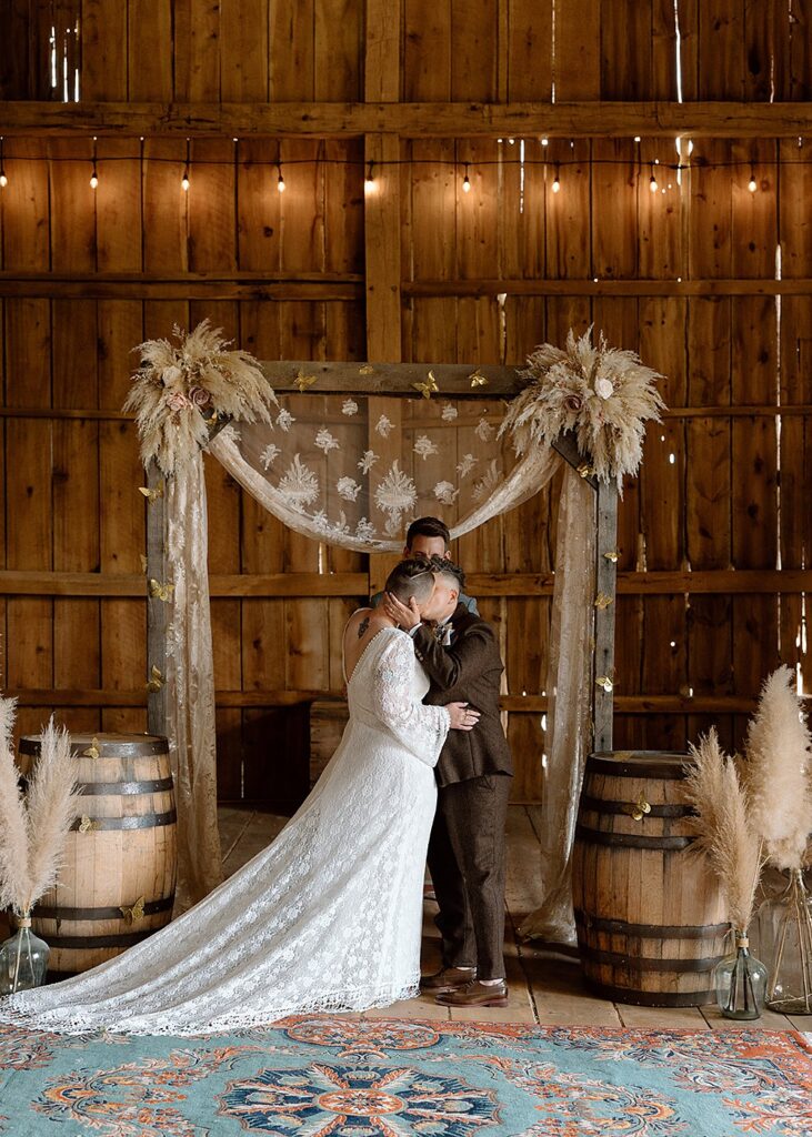 Rustic wedding venue in Maryland; Manchester MD wedding venue; Maryland barn wedding venue; eclectic wedding venue Maryland