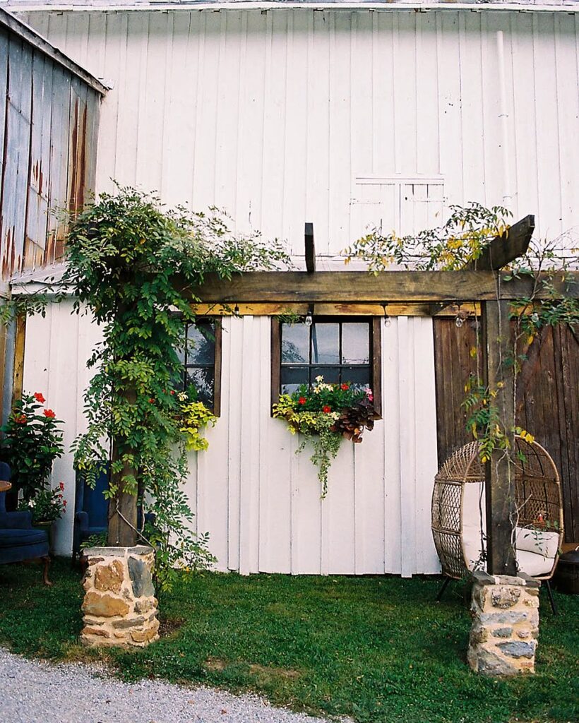 Manchester MD wedding venue; Maryland barn wedding venue; wedding venues in carroll county md; outdoor wedding venue Maryland
