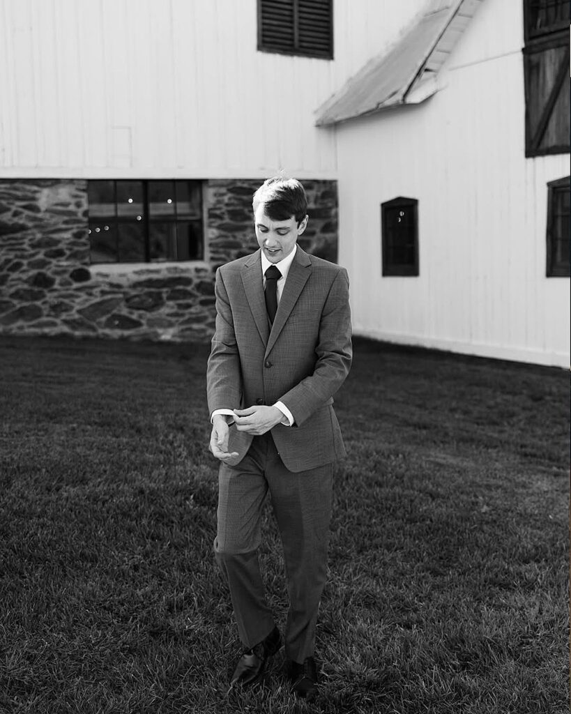 Manchester MD wedding venue; Maryland barn wedding venue; wedding venues in carroll county md; Fall Barn Wedding in Maryland