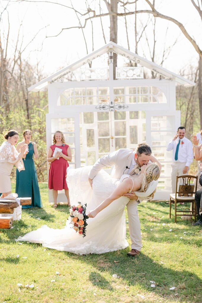 Manchester MD wedding venue; Maryland barn wedding venue; wedding venues in carroll county md; Maryland summer wedding timeline