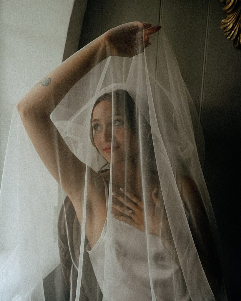 Manchester MD wedding venue; Maryland barn wedding venue; wedding venues in carroll county md; Golden Hour Wedding Photos