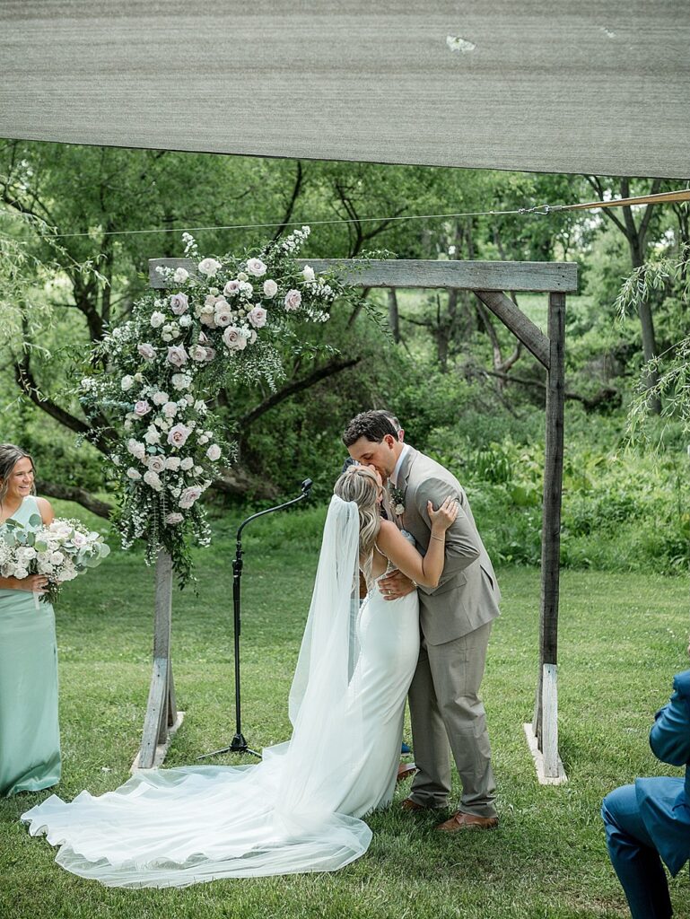 Manchester MD wedding venue; Maryland barn wedding venue; wedding venues in carroll county md; outdoor wedding venue in Maryland